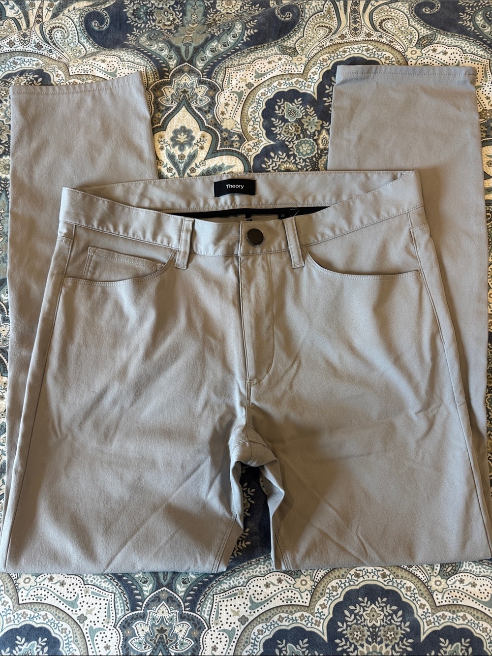 Theory Men's Slim Stretch Chinos in Light gray